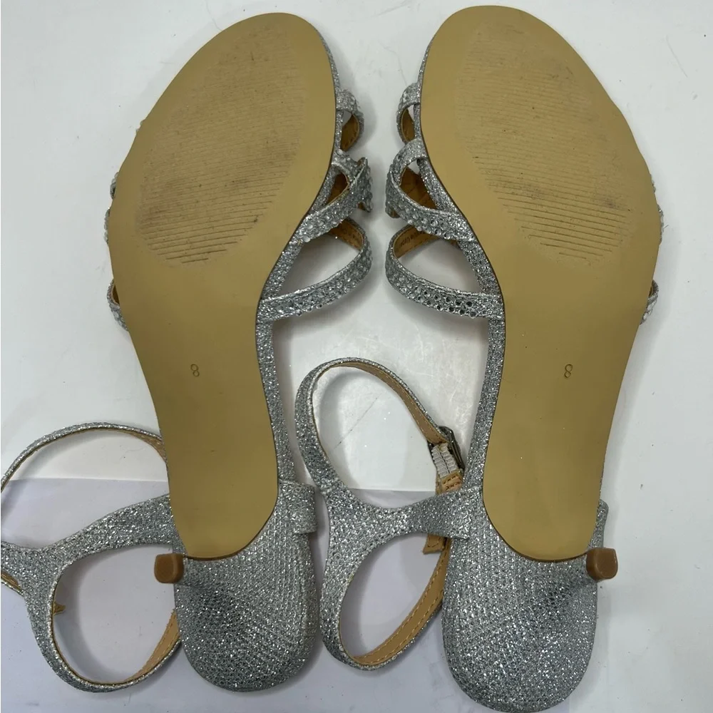 Badgley Mischka American Glamour Silver Glitter Kitten Heels Size 8